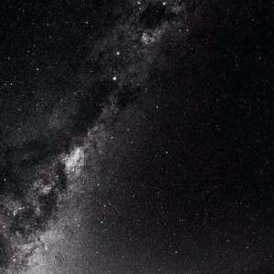 赵一曼被扒个精光裸体小说
