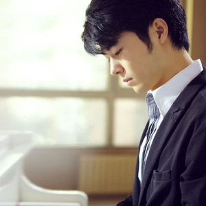 赵一曼被扒个精光裸体小说
